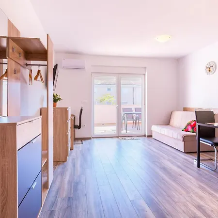 Apartment Irina - A3 Ground Floor - Mpolo