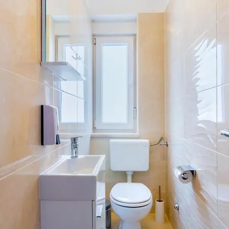Irina - A3 Ground Floor - Mpolo *